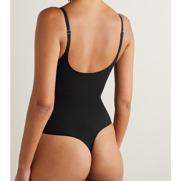 Skims Everyday Sculpting Thong Bodysuit in Onyx - Picture 2 of 2